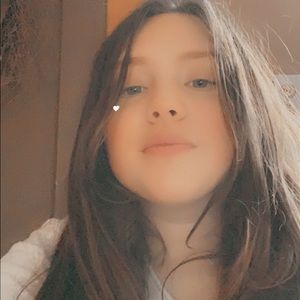 Meet your Posher, Ava